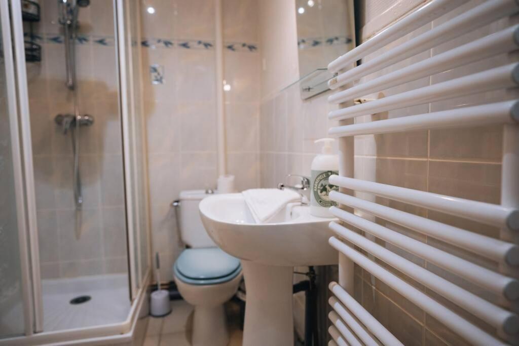 A Hauteur De Toits • Le Spacieux En Coeur De Ville Chateauroux Ngoại thất bức ảnh